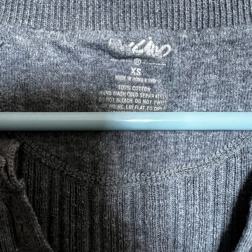 Mossimo Ribbed Henley Top – Size XS - Picture 5 of 5